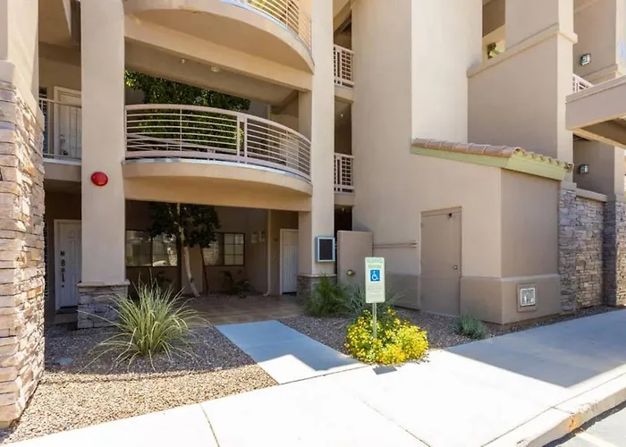 Saguaro Sunrise -luxe With Balcony & Pool Holiday home