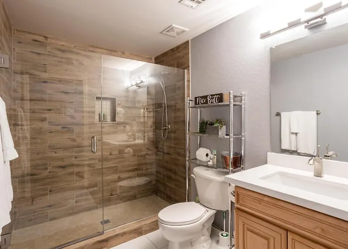Saguaro Sunrise -luxe With Balcony & Pool Holiday home Scottsdale